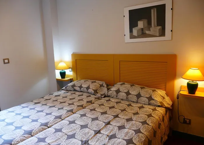 En Comillas_rovacias * Comillas